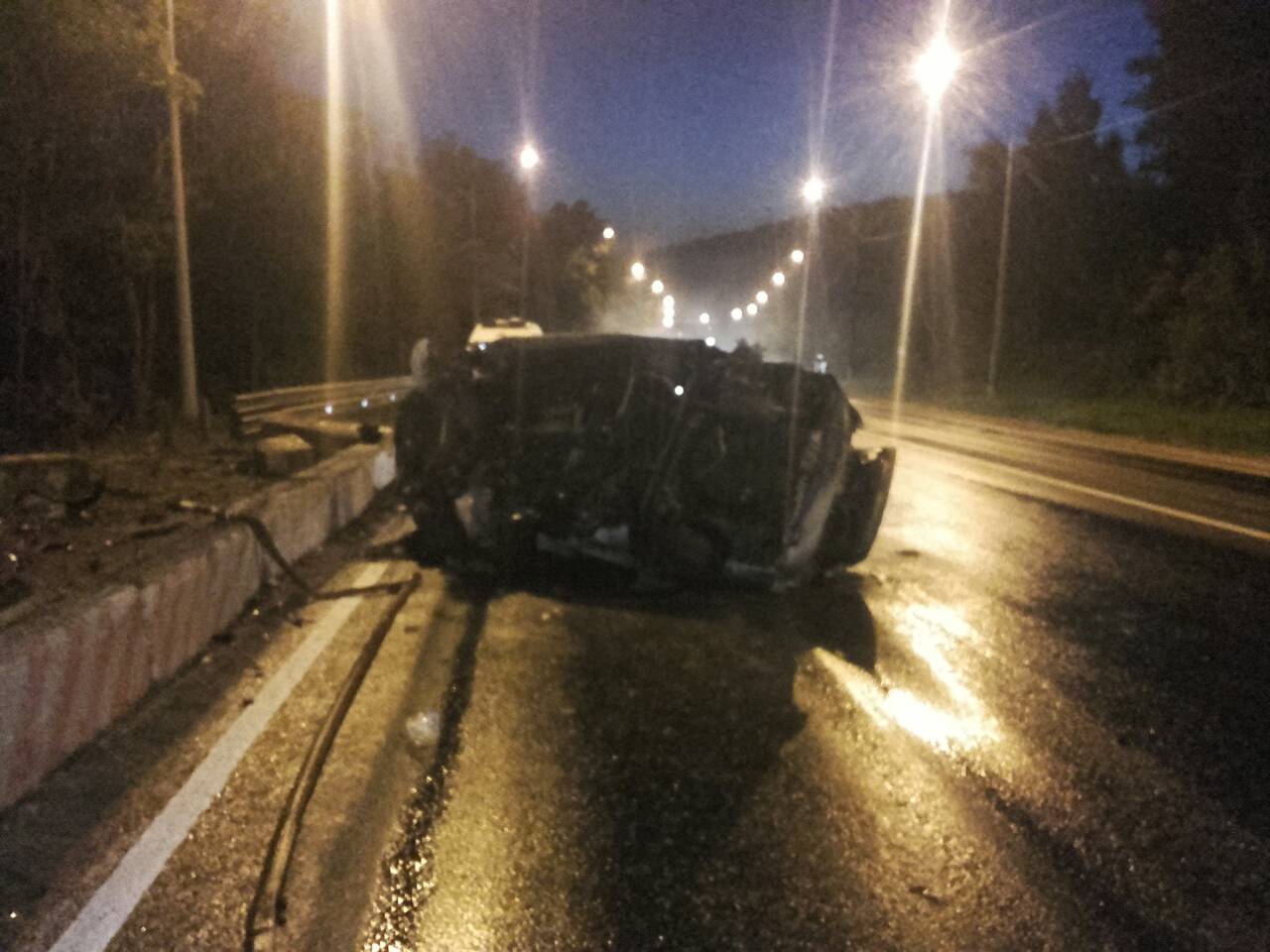 На М-5 под Тольятти перевернулась и загорелась «Веста». Водитель погиб |  07.09.2019 | Тольятти - БезФормата