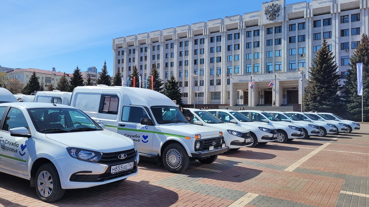 В медучреждения Самарской области поступили более ста новых машин скорой и  неотложки | 18.04.2023 | Тольятти - БезФормата