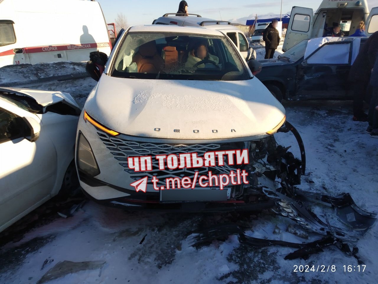 В Тольятти столкнулись 11 автомобилей. Пострадали люди | 08.02.2024 |  Тольятти - БезФормата